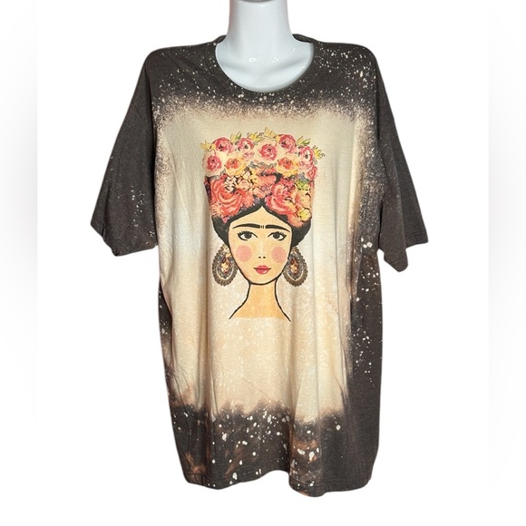 Tops - Artistic Graphic Women's Top